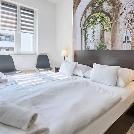 Bed & Breakfast Panzio 81 4*