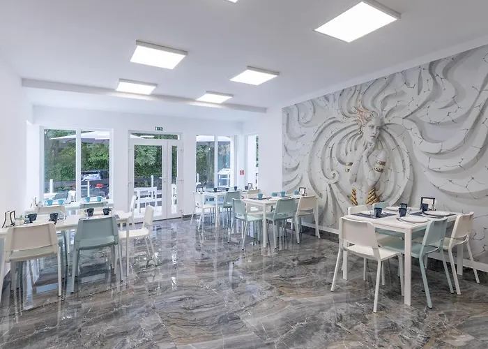 Bed & Breakfast Panzio 81 3*
